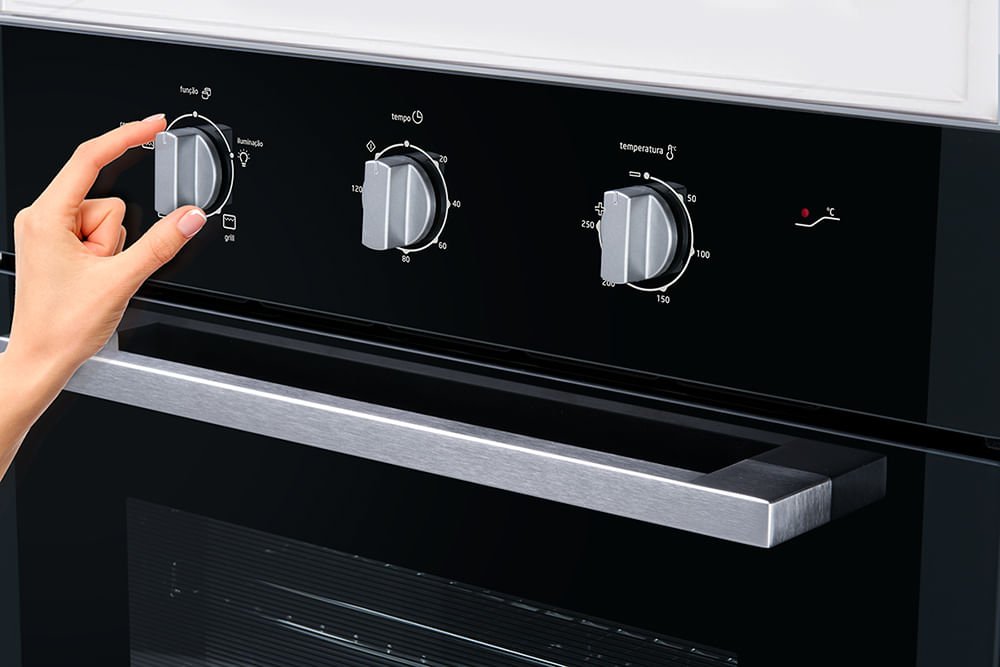 Forno Elétrico Midea 80L de Embutir 220V